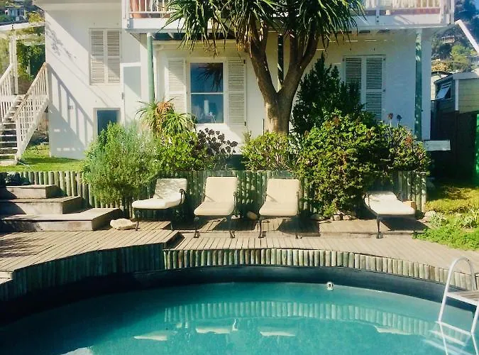 Rustic Beach House 300 Steps From The Ocean